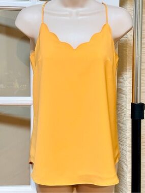 Scallop Neck Spaghetti Strap Tank Top - Yellow